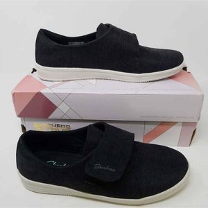 NIB Skechers Madison Ave Distinctively Shoes 7.5